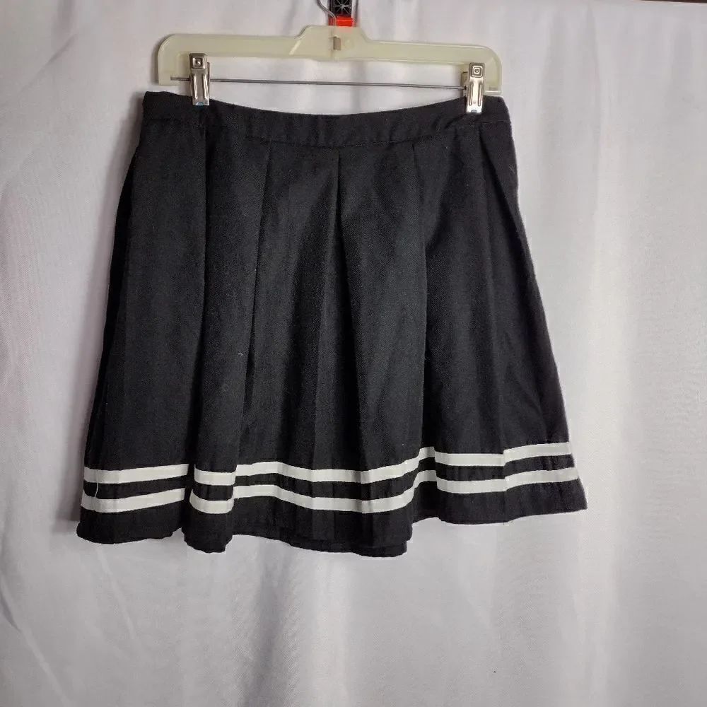 Hot Topic skirt - Picture 2 of 6